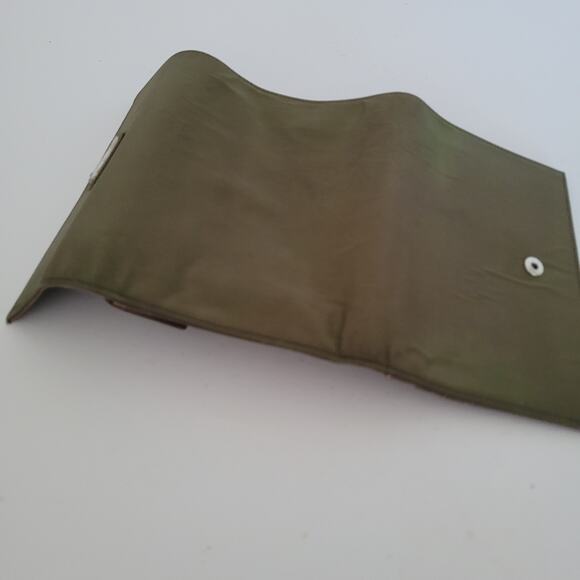 PRADA Tessuto Khaki Green Nylon Leather Logo Plate Wallet Medium Envelope Medium - Picture 9 of 11